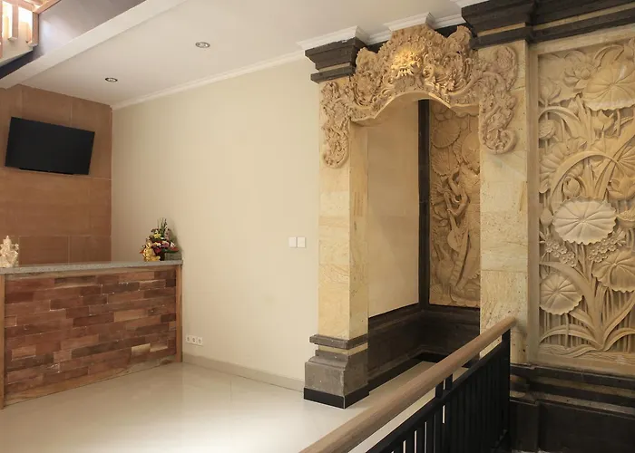 Poshtel *